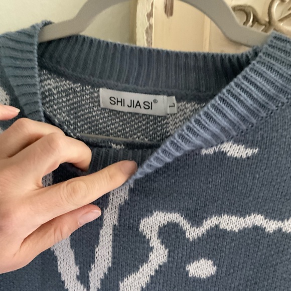 Blue Bear Pattern Sweater - Picture 3 of 4